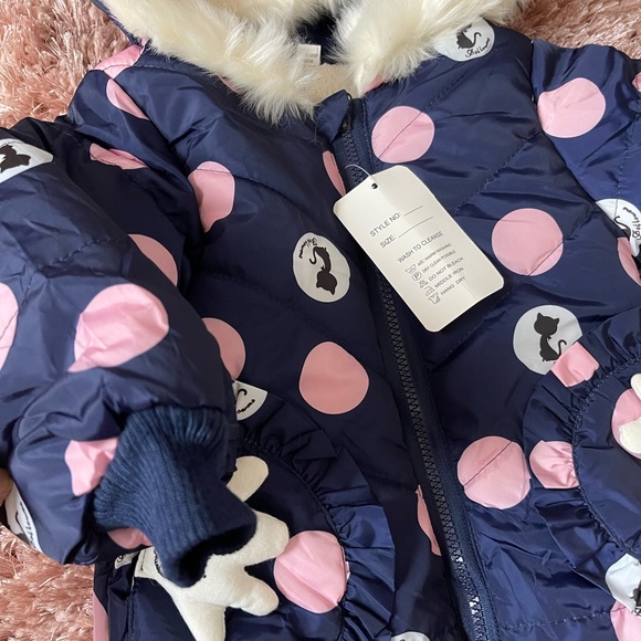 2 for 20) New beautiful toddler hooded puffer coat in navy and pink - Picture 2 of 6
